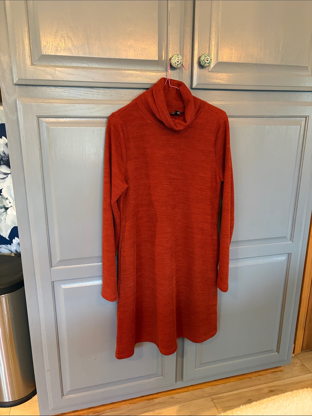Doe & Rae Rust Long-Sleeve Turtleneck Knit Dress
